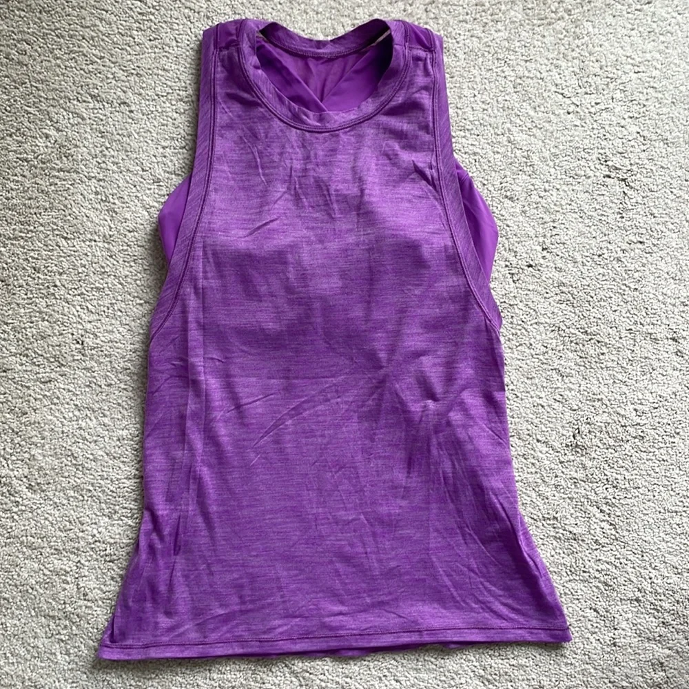 Lululemon work the circuit tank in Heathered Moonlit Magenta